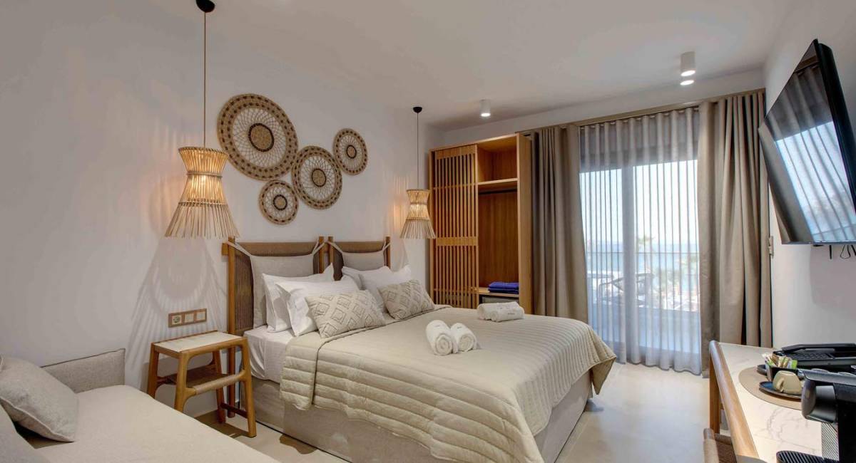/images/gallery/thumbs/LNR_TRI2 01_1200x650.jpg